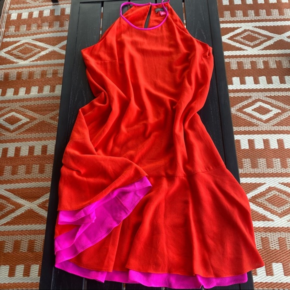 Vince Camuto Dresses & Skirts - Vince Camuto Red and Pink Flowy dress